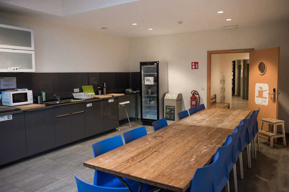 Hi Generation Europe Hostel Sint-Jans-Molenbeek Eksteriør bilde